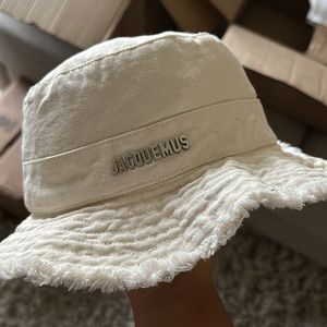 Jacquemus bucket hat, used so many times